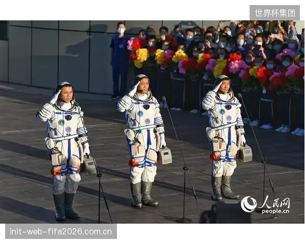 安切洛蒂面临后防线重组难题,球员个人犯规增多或成隐患。 安切洛蒂面临后防线重组难题,球员个人犯规增多或成隐患。